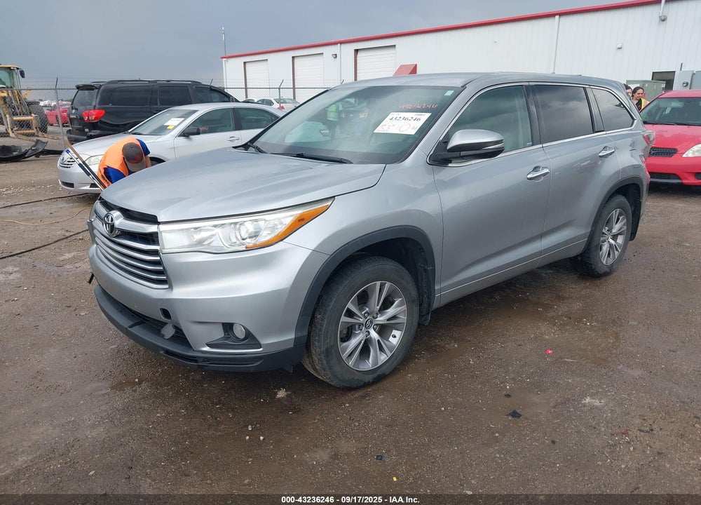 2016 TOYOTA HIGHLANDER VIN: 5TDBKRFH5GS286505