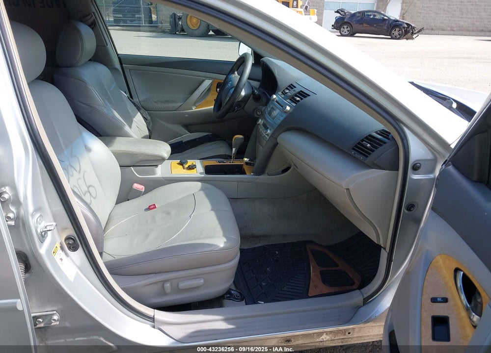 2007 TOYOTA CAMRY XLE V6 VIN: 4T1BK46KX7U015624
