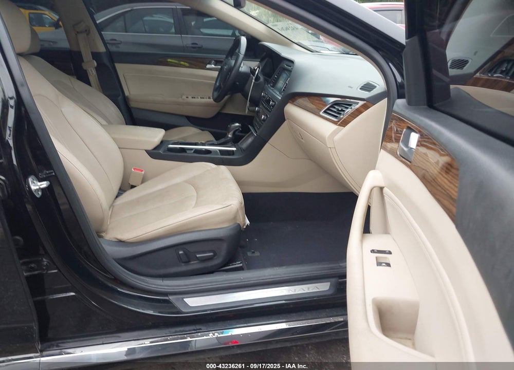 2017 HYUNDAI SONATA LIMITED VIN: 5NPE34AFXHH568424