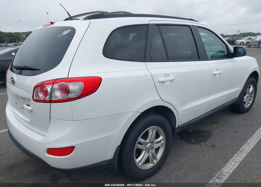 2012 HYUNDAI SANTA FE VIN: 5XYZGDAB1CG155889
