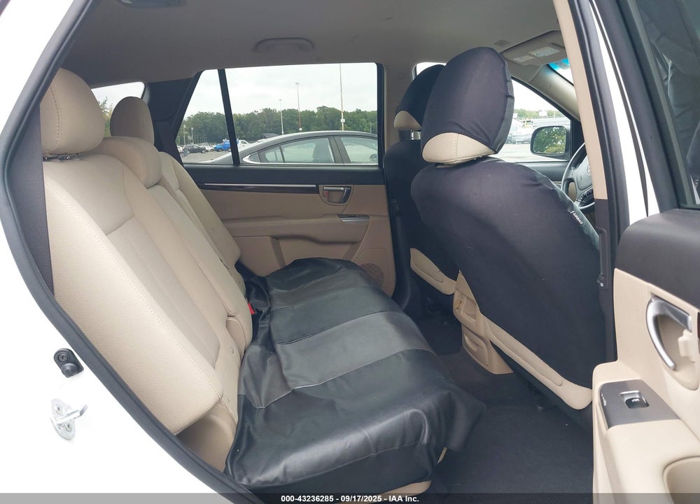 2012 HYUNDAI SANTA FE VIN: 5XYZGDAB1CG155889
