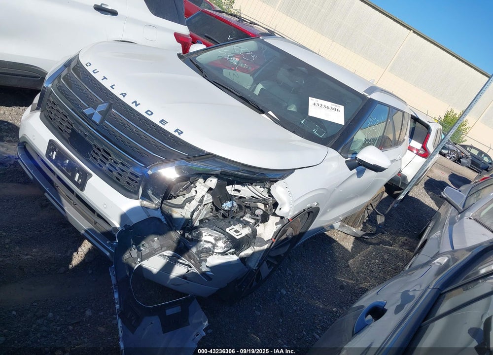 2024 MITSUBISHI OUTLANDER VIN: JA4J4WA86RZ003701