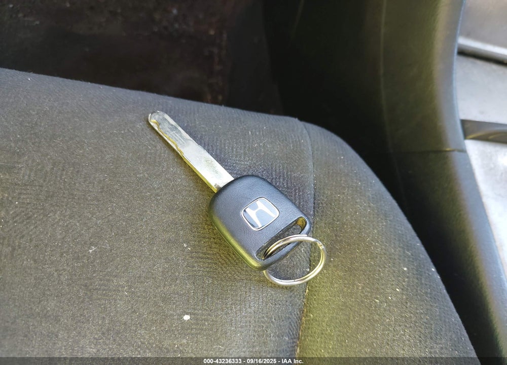 2004 HONDA ACCORD 2.4 EX VIN: 1HGCM56714A113184