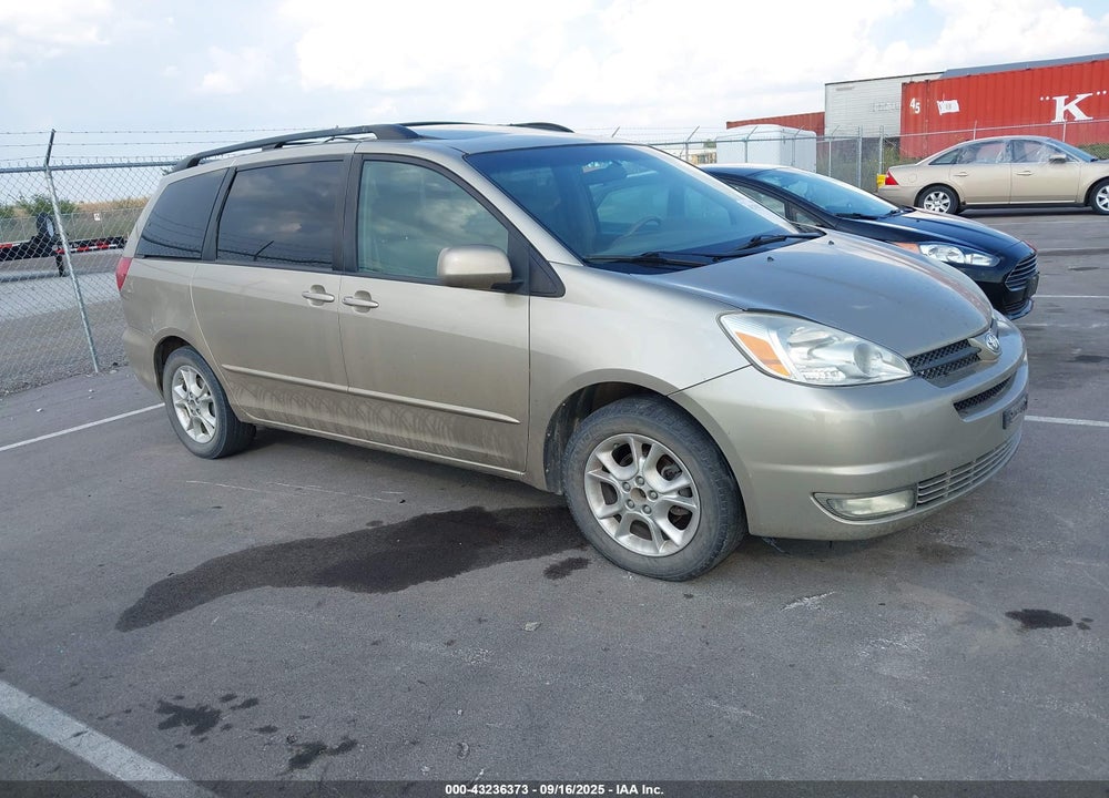 2004 TOYOTA SIENNA XLE VIN: 5TDZA22C84S114242