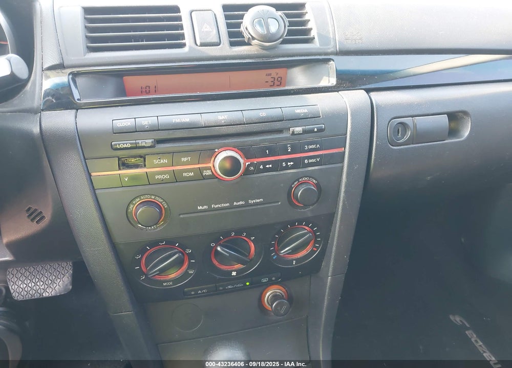 2006 MAZDA 3 I VIN: JM1BK32F561499144