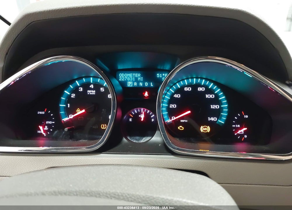 2010 CHEVROLET TRAVERSE VIN: 1GNLVFEDXAS150207