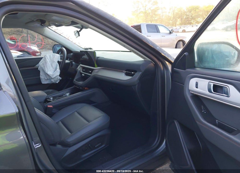2025 FORD EXPLORER VIN: 1FMUK8DH9SGA00644