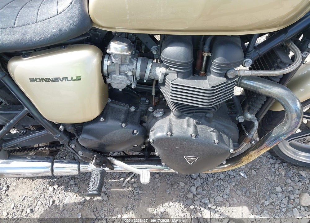 2012 TRIUMPH MOTORCYCLE BONNEVILLE VIN: SMT900K16CT497637