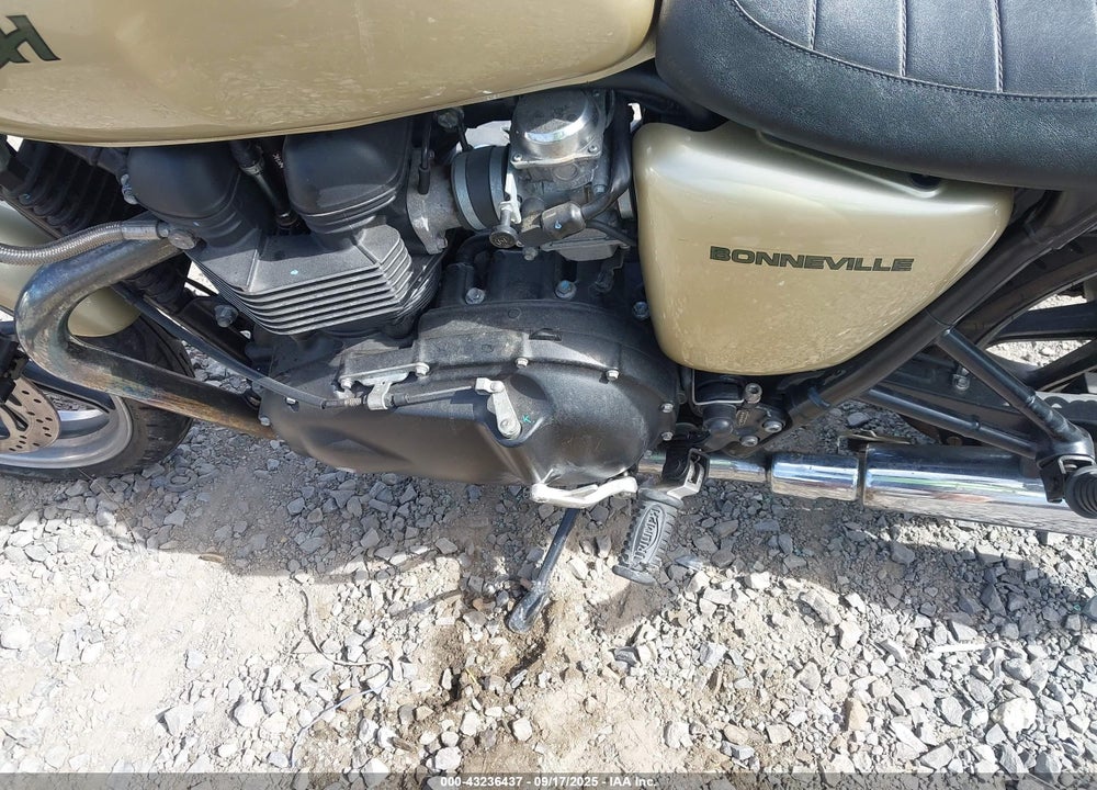 2012 TRIUMPH MOTORCYCLE BONNEVILLE VIN: SMT900K16CT497637