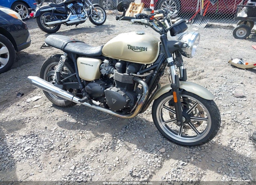 2012 TRIUMPH MOTORCYCLE BONNEVILLE VIN: SMT900K16CT497637