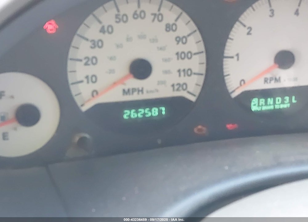 2005 DODGE GRAND CARAVAN SE VIN: 1D4GP24R05B283884