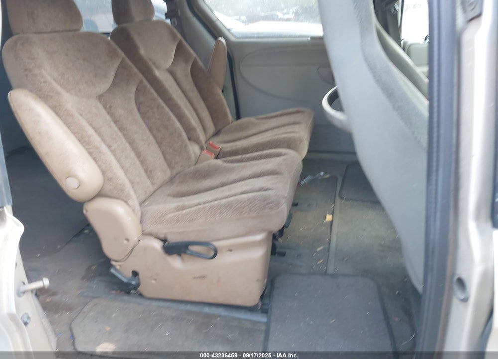 2005 DODGE GRAND CARAVAN SE VIN: 1D4GP24R05B283884