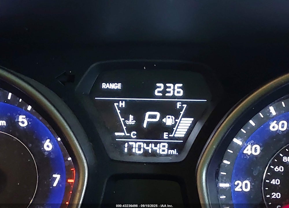 2015 HYUNDAI ELANTRA VIN: 5NPDH4AE9FH557934