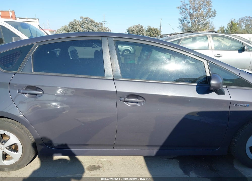 2013 TOYOTA PRIUS VIN: JTDKN3DU7D1675708