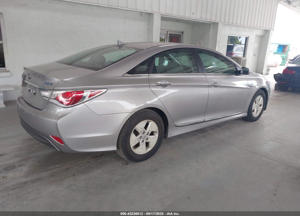 2011 HYUNDAI SONATA HYBRID VIN: KMHEC4A42BA006249
