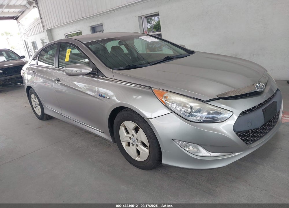 2011 HYUNDAI SONATA HYBRID VIN: KMHEC4A42BA006249