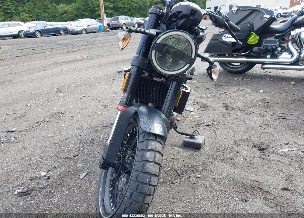 2023 HUSQVARNA VITPILEN 401/SVARTPILEN 401 VIN: MD2JUJ406PC227334