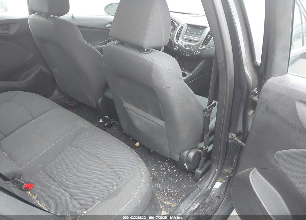 2018 CHEVROLET CRUZE LT AUTO VIN: 1G1BE5SM9J7119528