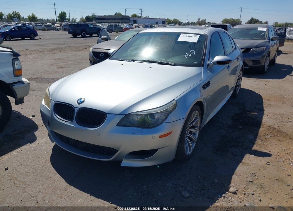 2008 BMW M5 VIN: WBSNB93558CX08579