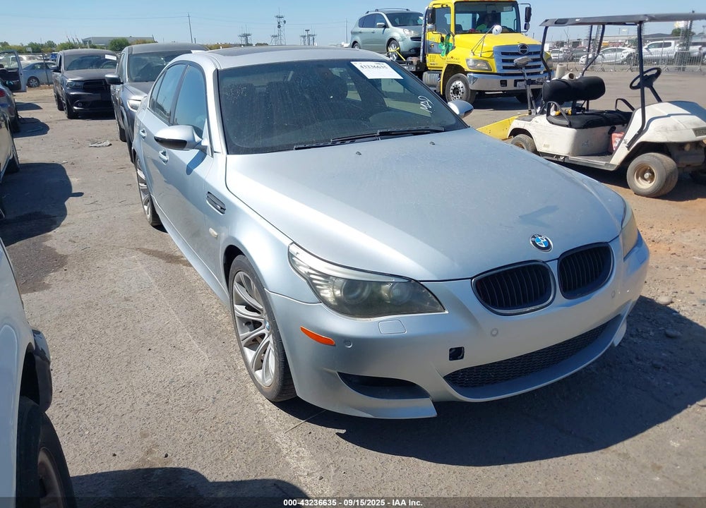 2008 BMW M5 VIN: WBSNB93558CX08579