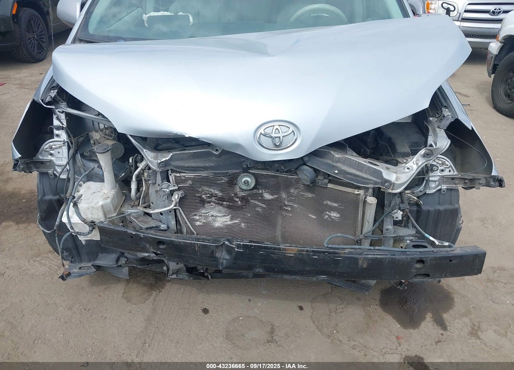 2014 TOYOTA SIENNA VIN: 5TDYK3DC7ES510692
