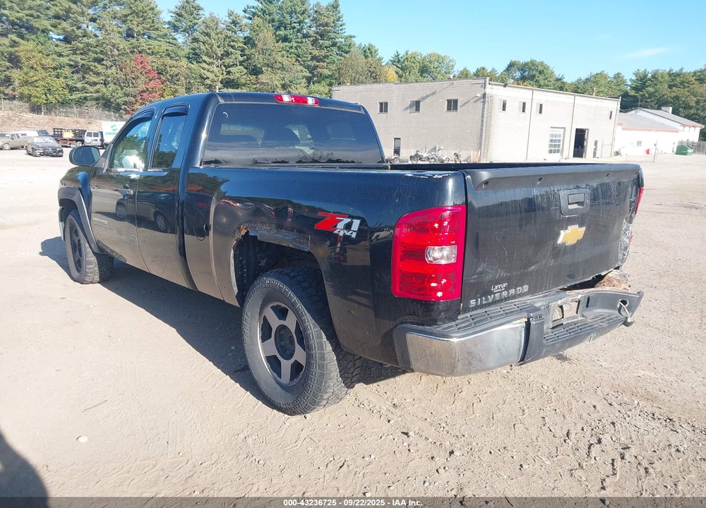 2013 CHEVROLET SILVERADO 1500 LT VIN: 1GCRKSE78DZ361027