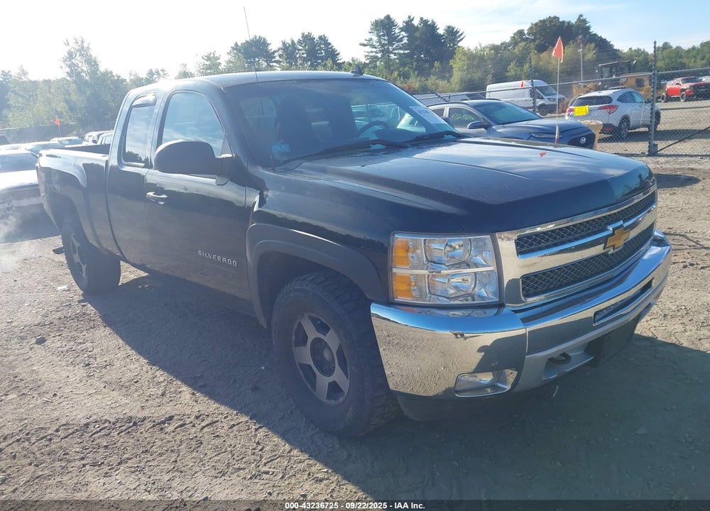 2013 CHEVROLET SILVERADO 1500 LT VIN: 1GCRKSE78DZ361027