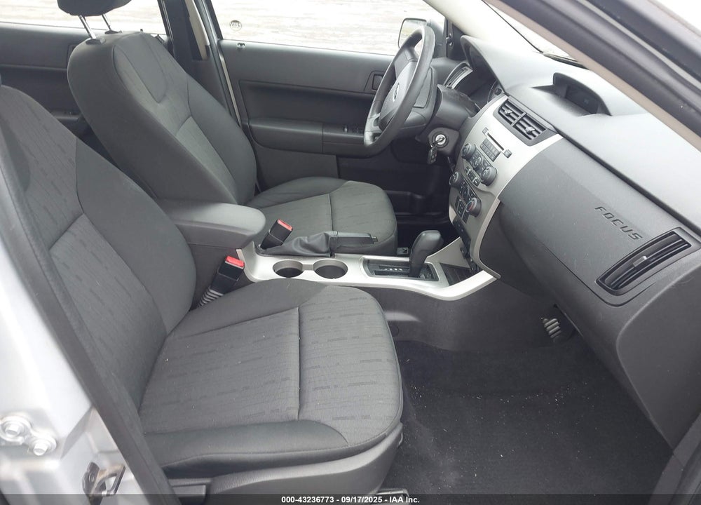 2008 FORD FOCUS SE/SES VIN: 1FAHP35N88W255966