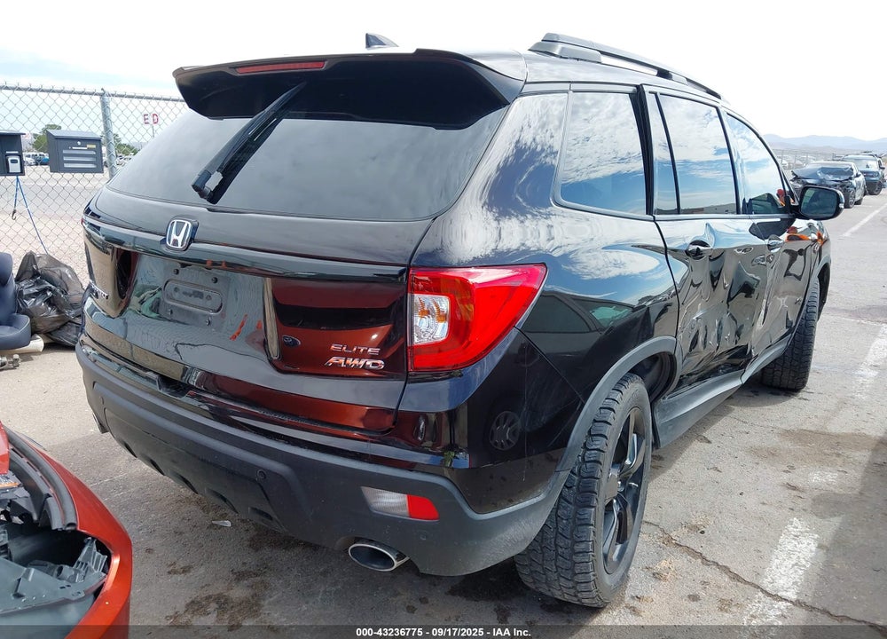 2020 HONDA PASSPORT AWD ELITE VIN: 5FNYF8H00LB003152