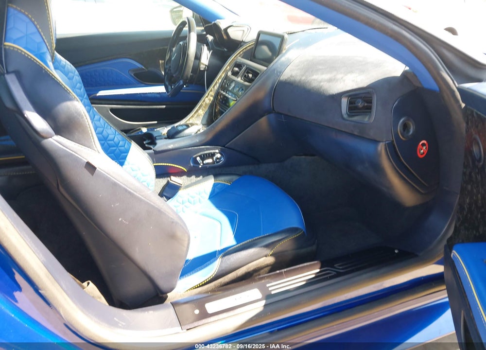 2019 ASTON MARTIN DBS VIN: SCFRMHAV4KGR00755