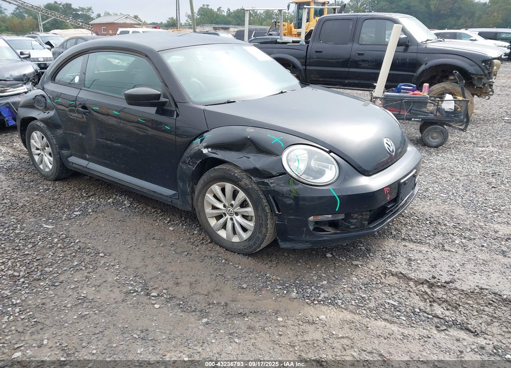 2015 VOLKSWAGEN BEETLE 1.8T FLEET EDITION VIN: 3VWF17AT1FM646143
