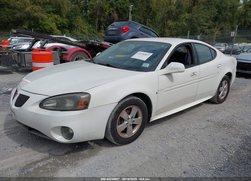 2008 PONTIAC GRAND PRIX VIN: 2G2WP552581132897