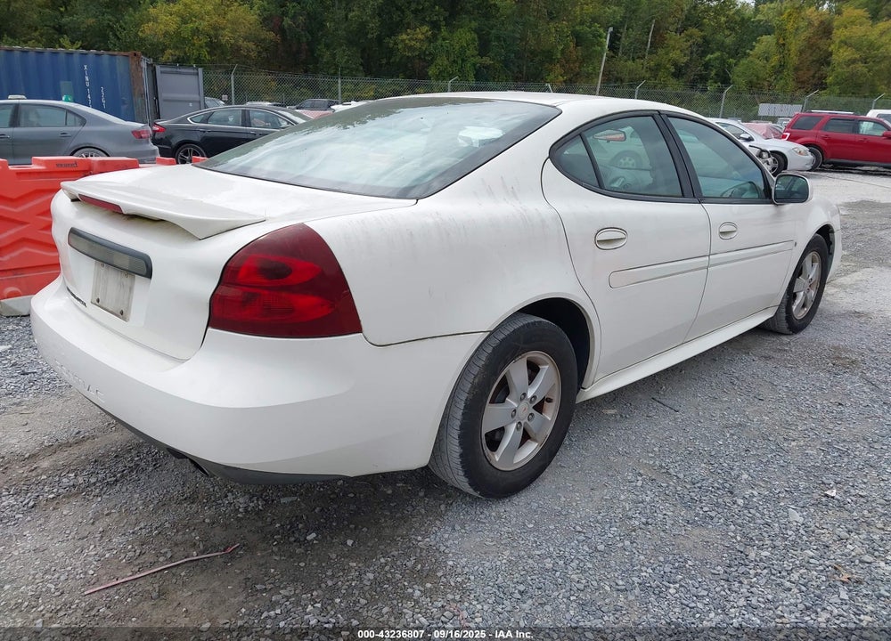 2008 PONTIAC GRAND PRIX VIN: 2G2WP552581132897