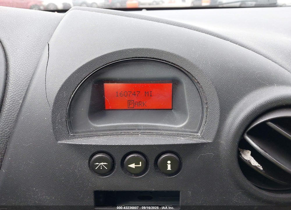 2008 PONTIAC GRAND PRIX VIN: 2G2WP552581132897