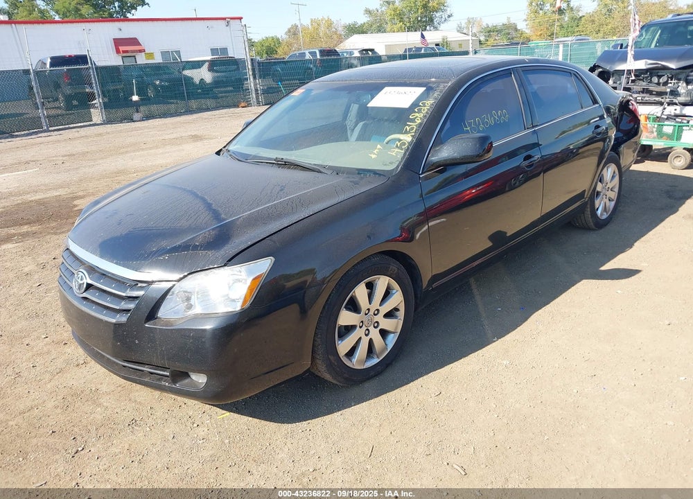 2005 TOYOTA AVALON XLS VIN: 4T1BK36B25U039018