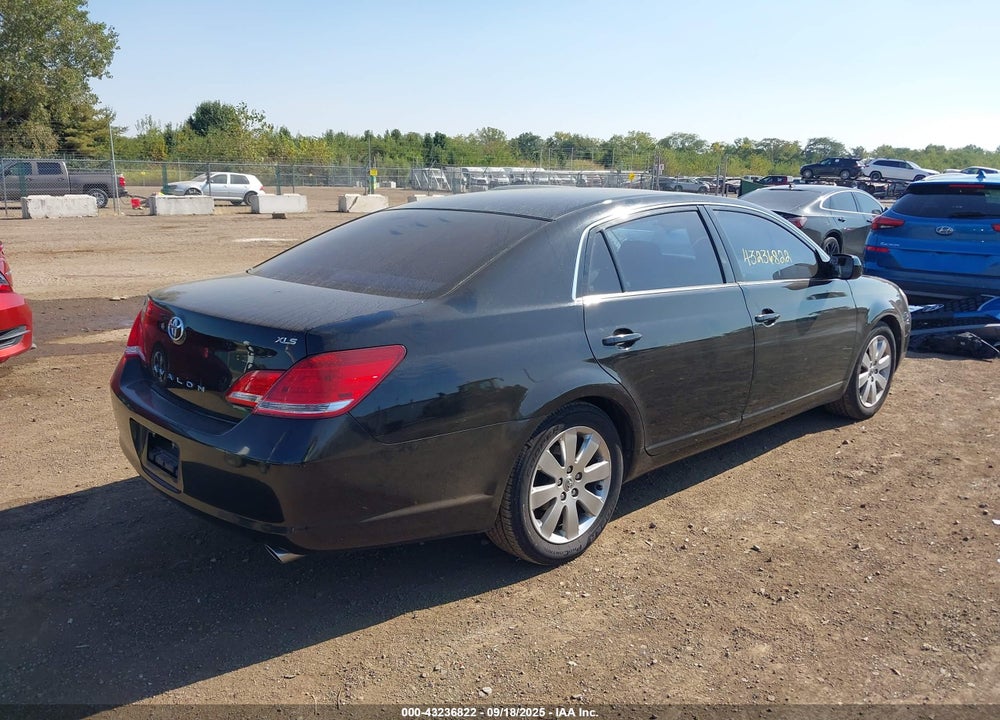 2005 TOYOTA AVALON XLS VIN: 4T1BK36B25U039018