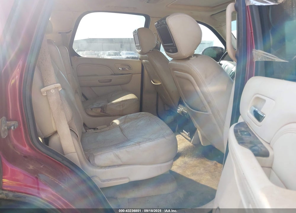 2008 CADILLAC ESCALADE STANDARD VIN: 1GYEC63898R197995