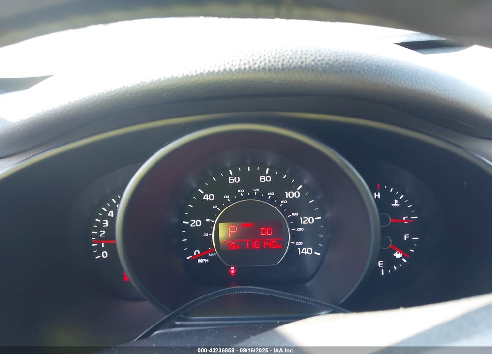 2016 KIA SOUL VIN: KNDJN2A26G7351515