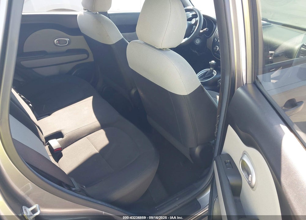 2016 KIA SOUL VIN: KNDJN2A26G7351515