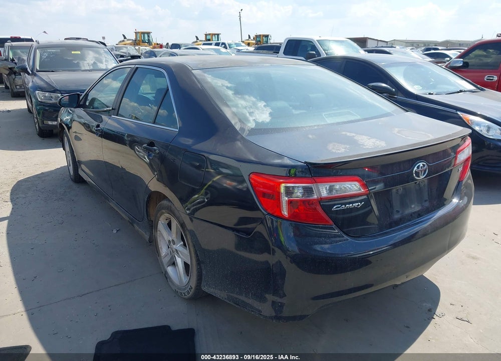 2013 TOYOTA CAMRY SE VIN: 4T1BF1FK3DU694442