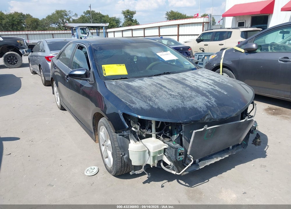 2013 TOYOTA CAMRY SE VIN: 4T1BF1FK3DU694442