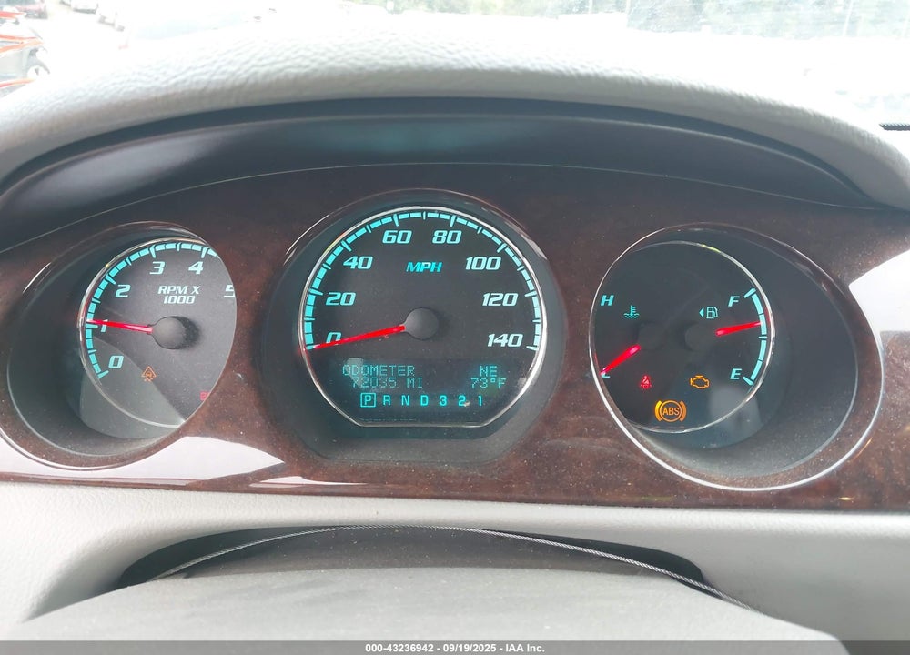 2011 BUICK LUCERNE CXL PREMIUM VIN: 1G4HJ5EM9BU124557