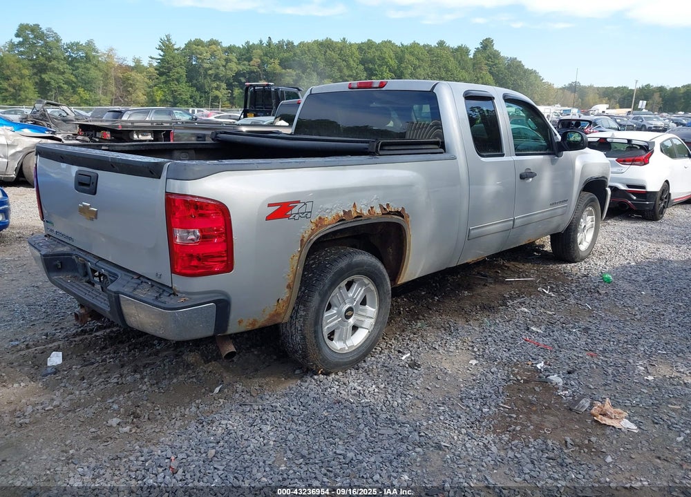 2010 CHEVROLET SILVERADO 1500 VIN: 1GCSKSE39AZ185552