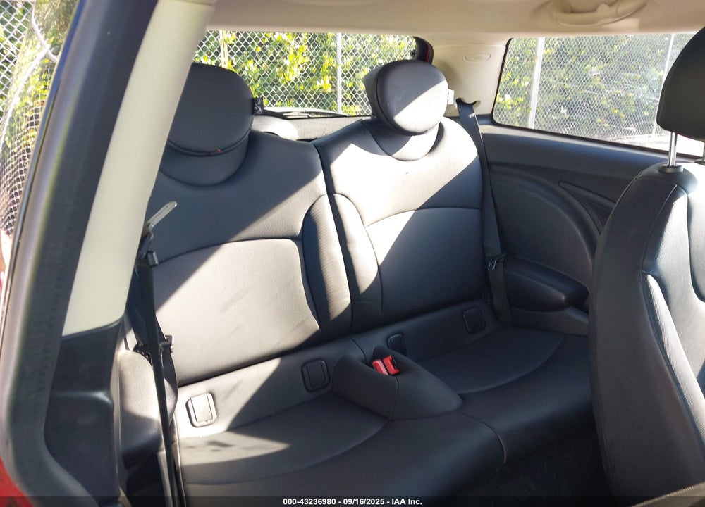 2013 MINI HARDTOP VIN: WMWSU3C50DT544036