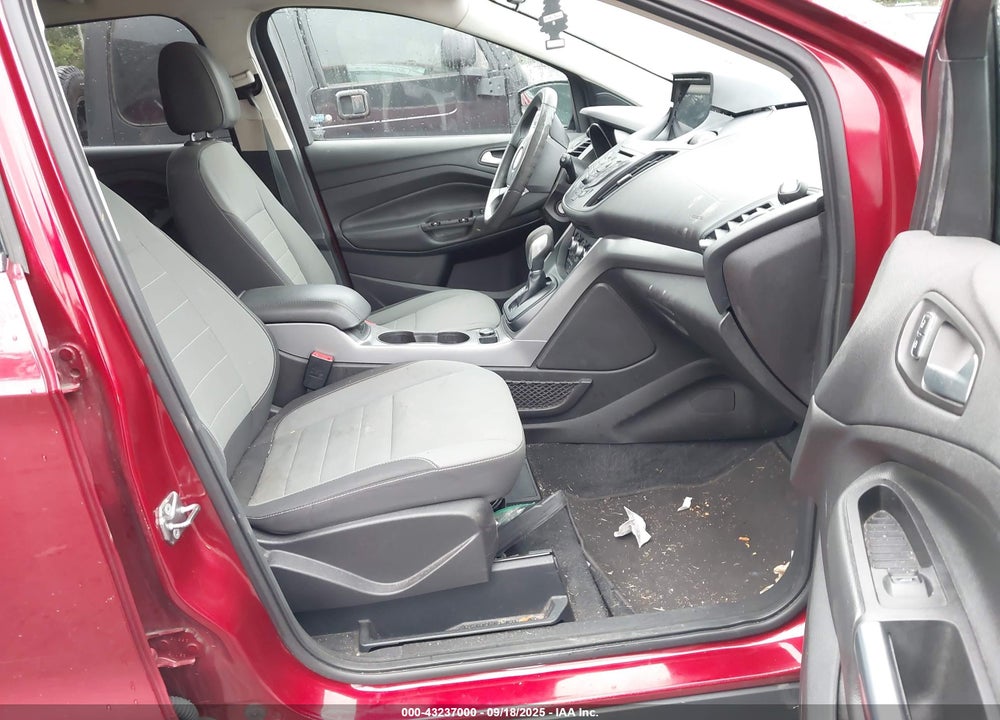 2016 FORD ESCAPE VIN: 1FMCU0G71GUB44417