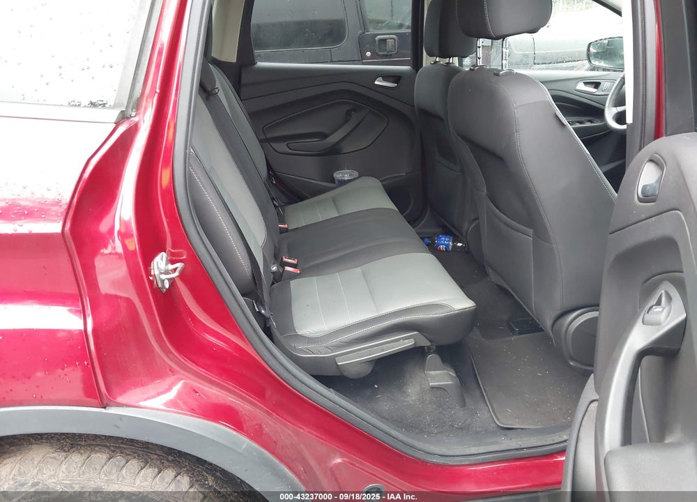 2016 FORD ESCAPE VIN: 1FMCU0G71GUB44417