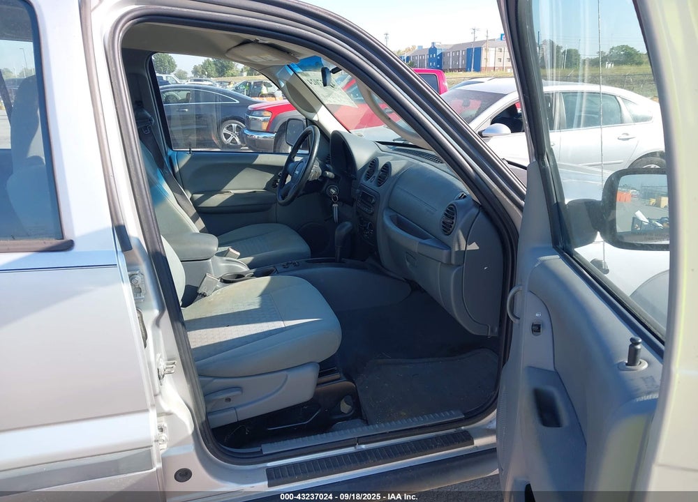 2006 JEEP LIBERTY SPORT VIN: 1J4GK48K56W123623