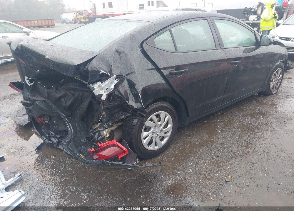 2020 HYUNDAI ELANTRA VIN: 5NPD74LF2LH541594