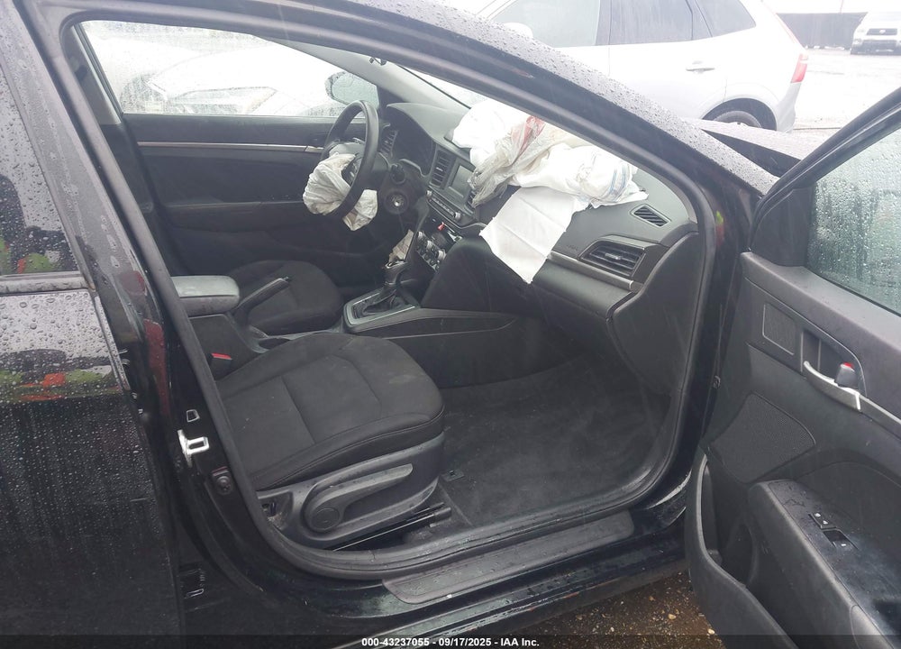 2020 HYUNDAI ELANTRA VIN: 5NPD74LF2LH541594
