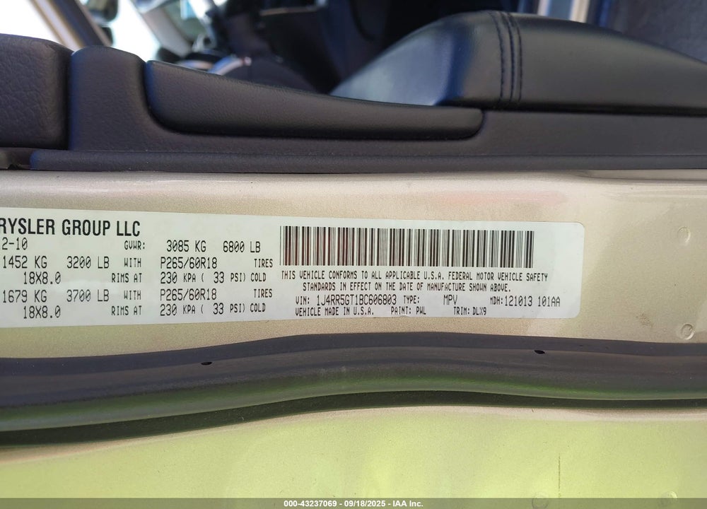 2011 JEEP GRAND CHEROKEE LIMITED VIN: 1J4RR5GT1BC606803